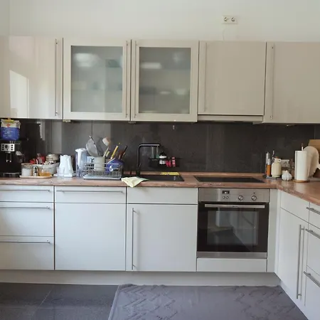 Spacious Stylish Scandi In Linden-mitte * Hanóver