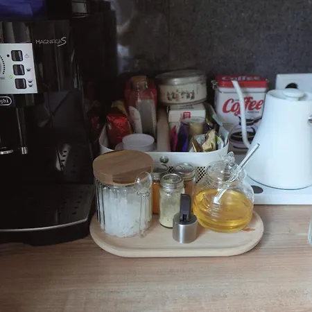 Spacious Stylish Scandi In Linden-mitte