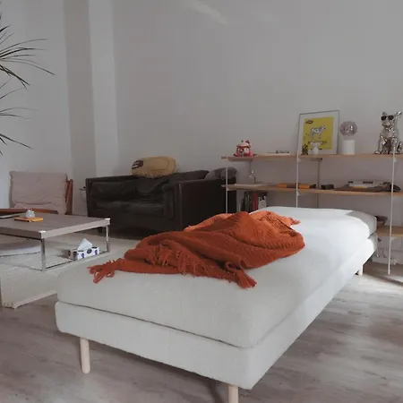 Spacious Stylish Scandi In Linden-mitte Apartment Hannover